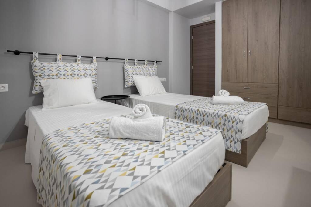 Mela Luxury Apartments Maroulas Екстер'єр фото