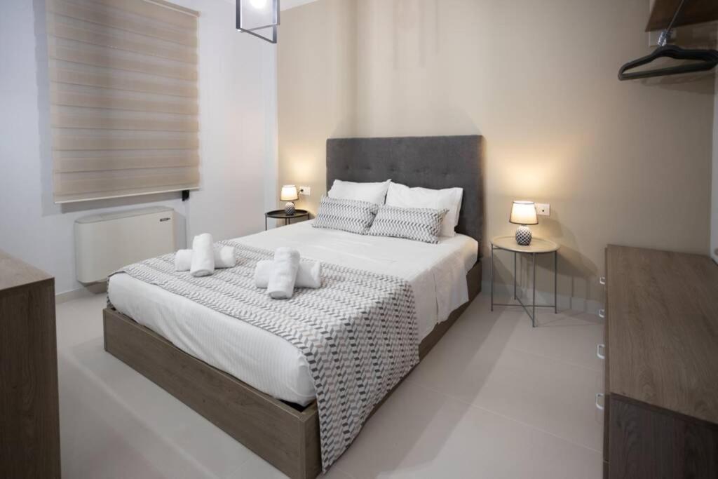 Mela Luxury Apartments Maroulas Екстер'єр фото