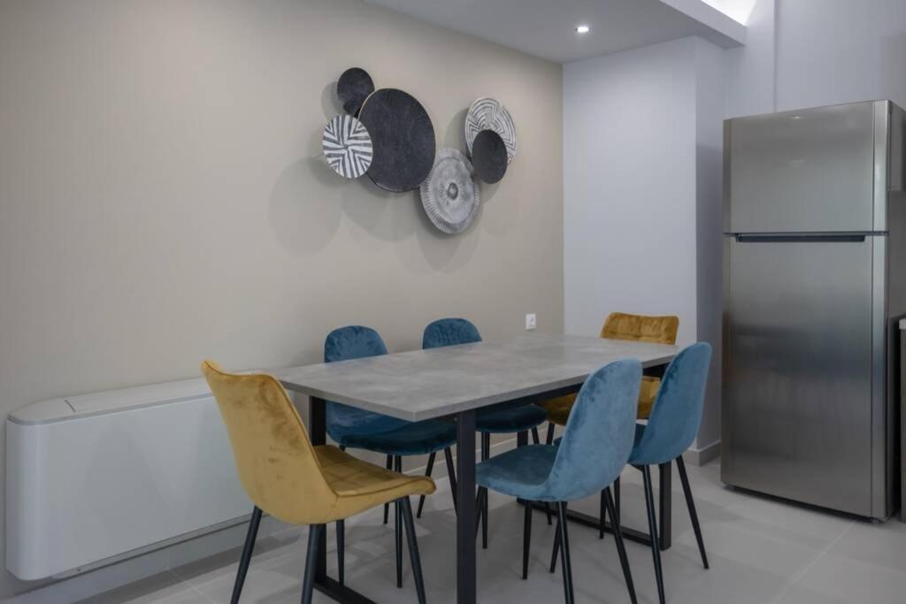 Mela Luxury Apartments Maroulas Екстер'єр фото