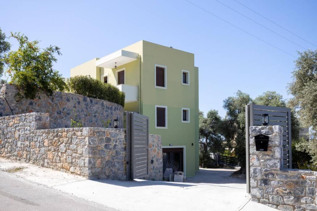 Mela Luxury Apartments Maroulas Екстер'єр фото