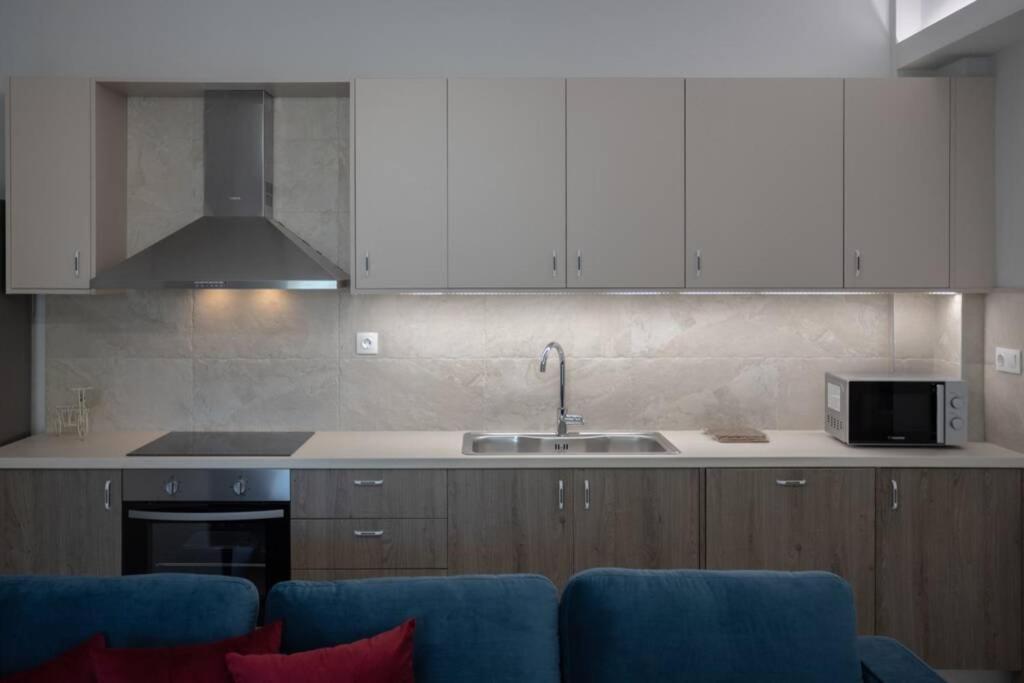 Mela Luxury Apartments Maroulas Екстер'єр фото