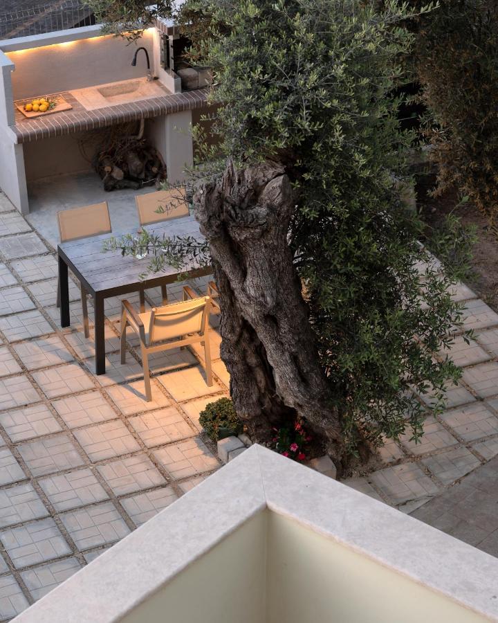 Mela Luxury Apartments Maroulas Екстер'єр фото
