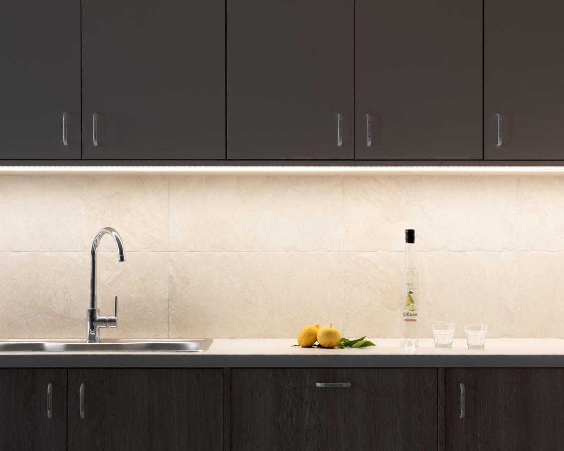 Mela Luxury Apartments Maroulas Екстер'єр фото
