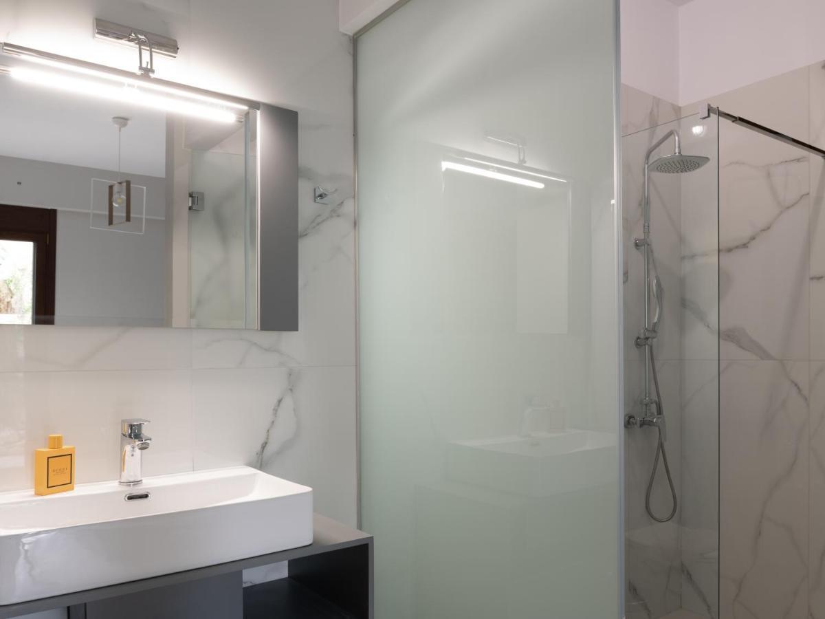 Mela Luxury Apartments Maroulas Екстер'єр фото