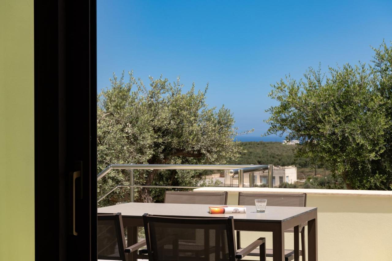 Mela Luxury Apartments Maroulas Екстер'єр фото