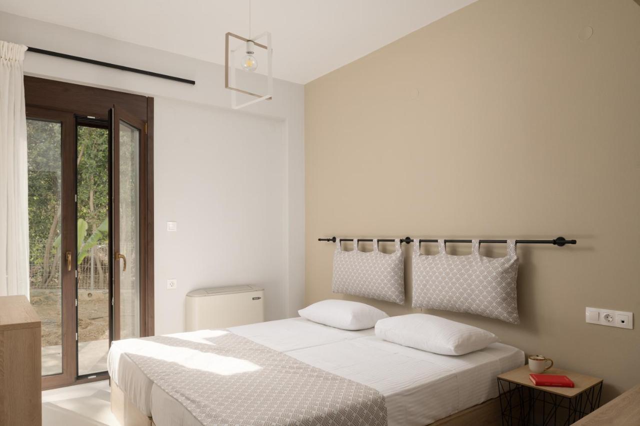 Mela Luxury Apartments Maroulas Екстер'єр фото